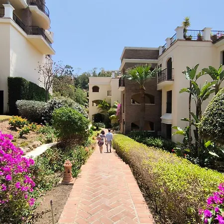 Las Jacarandas Penthouse With Stunning Views & Private Rooftop Benahavís Buitenkant foto